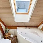 Two-bedroom Holiday In 6 * בלבאנד