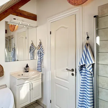 Two-bedroom Holiday In 6 * ブラーバンド