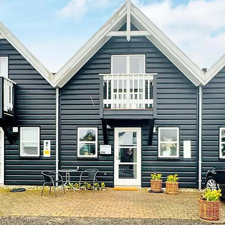 Two-bedroom Holiday In 6 * Blåvand